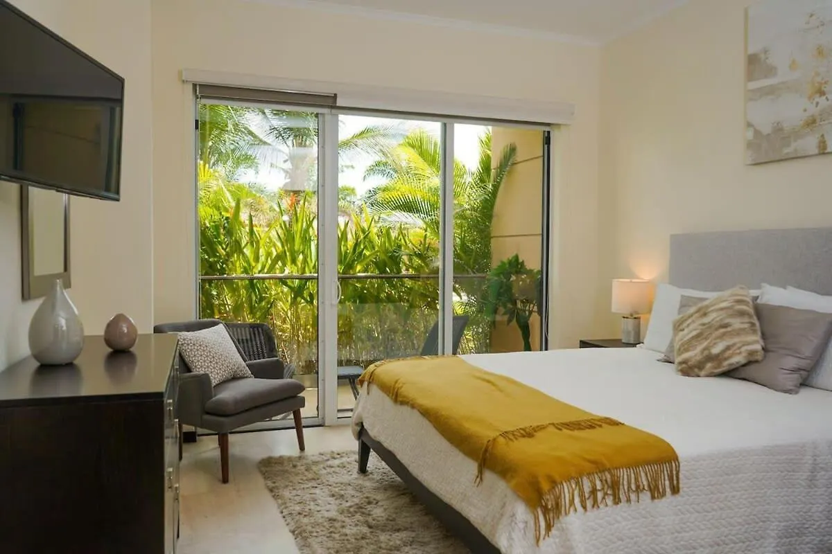 Modern Apartment In Levent In Front Of Eagle Beach Palm Beach