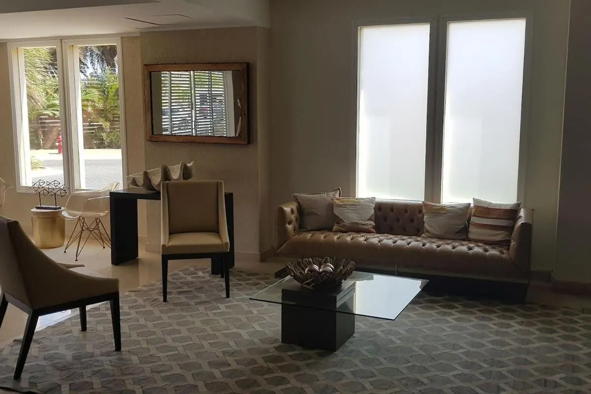 Modern Apartment In Levent In Front Of Eagle Beach Palm Beach