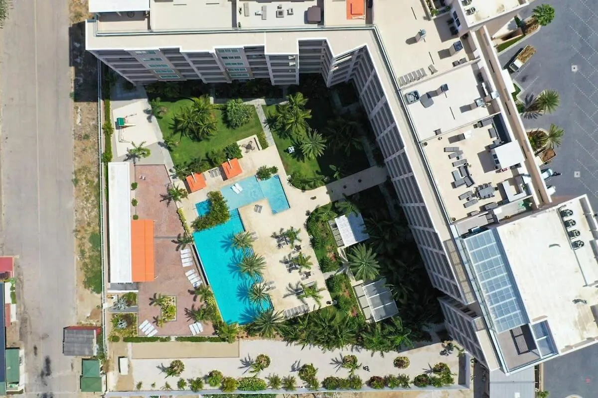 Modern Apartment In Levent In Front Of Eagle Beach Palm Beach